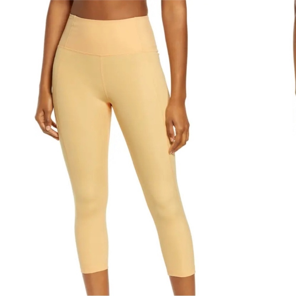 Girlfriend Collective High Waist Capri Leggings Womens Size M